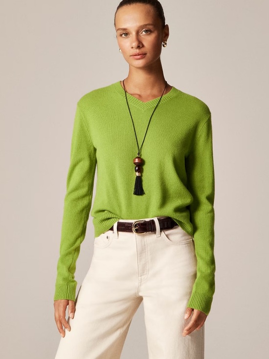 J. Crew Sweaters - J crew august peridot Cashmere high V-neck sweater
Item CP466